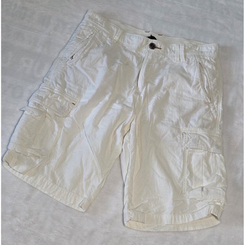 Tommy Bahama Mens Size 33 White Cream Cargo Shorts Outdoor Beach